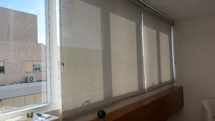 Cortina persiana rolo tela solar screen 3% cinza sem bandô - diversos tamanhos