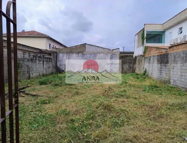 Lote / Terreno em Balneario Japurá - Praia Grande