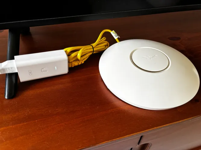 Access Point Ubiquiti UniFi AP LR Long Range Wi-Fi