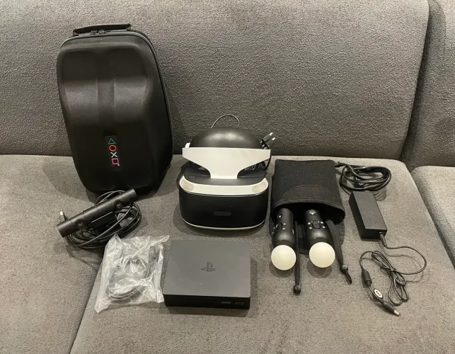 Sony PSVR (Camera + Moves)