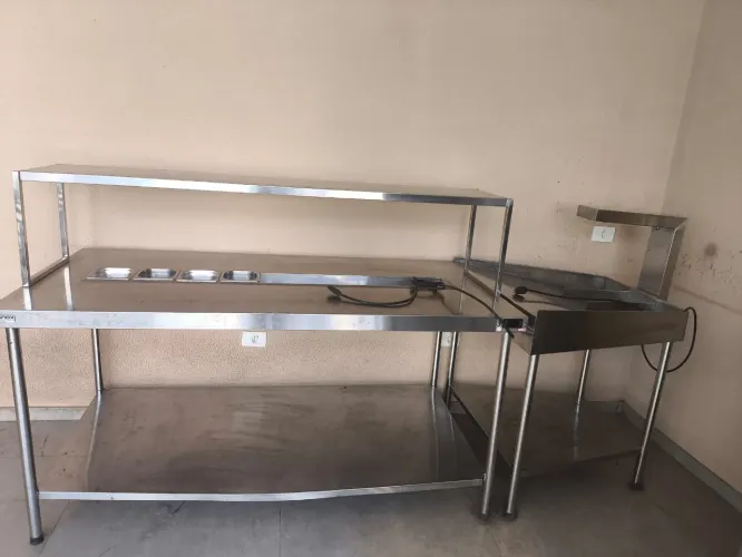 MESA CONDIMENTADORA 