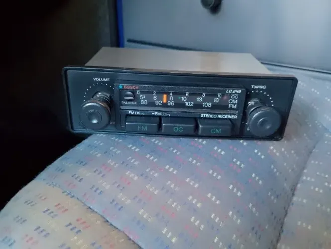 Rádio Bosch LD243 (Ótimo Estado)