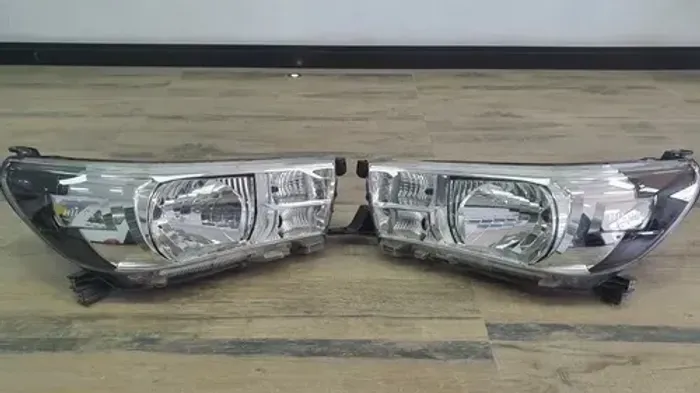 Par Farol Hilux 2016-2026 SR SRV STD