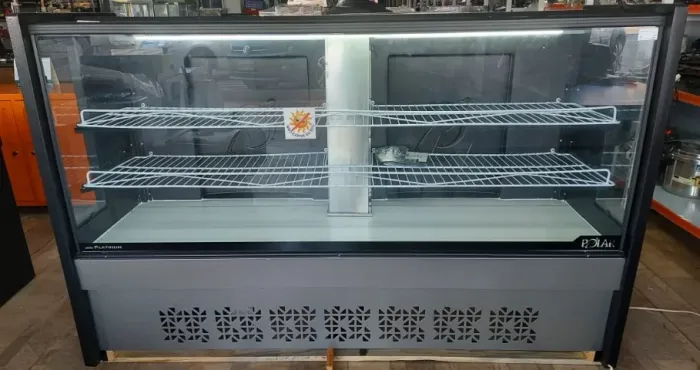 VITRINE PARA CONFEITARIA POLAR 1.75MT6 - NOVA