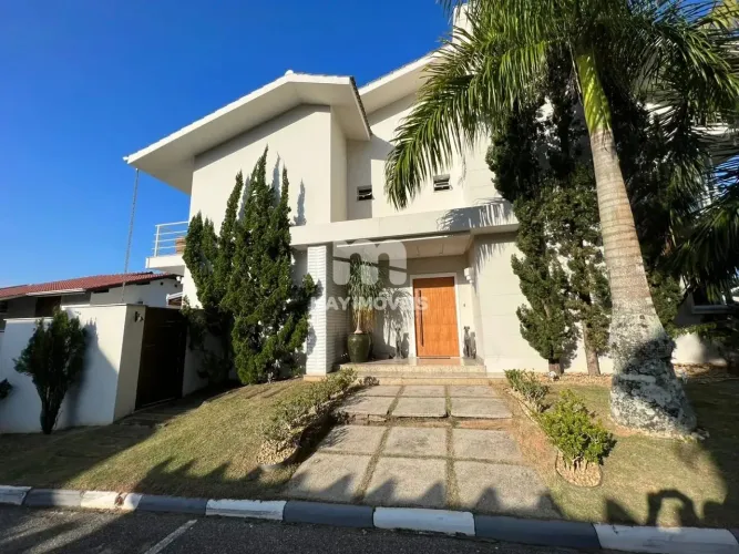 Casa em condomínio fechado em Balneário Camboriú - R$3.900.000,00