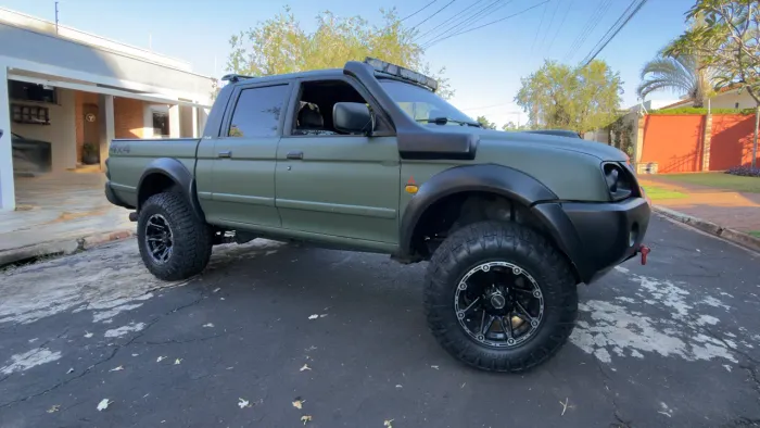 Mitsubishi L200 Sport HPE 2.5 4X4 CD DTI Dies. Mec. 2004