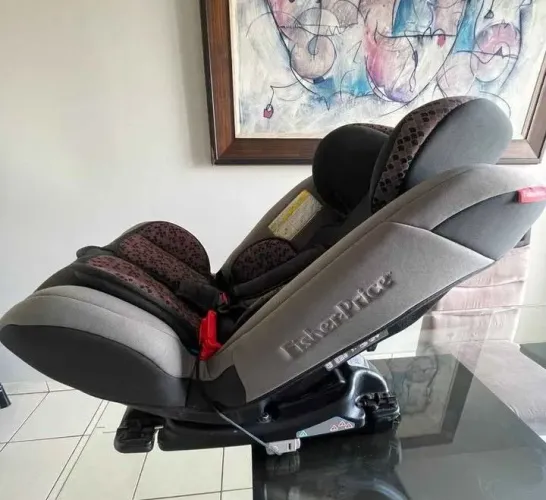 Cadeirinha de carro Fisher price isofix 0 a 36kg