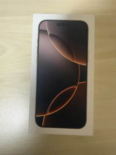 iPhone 16 Pro Max Titânio Deserto 512G