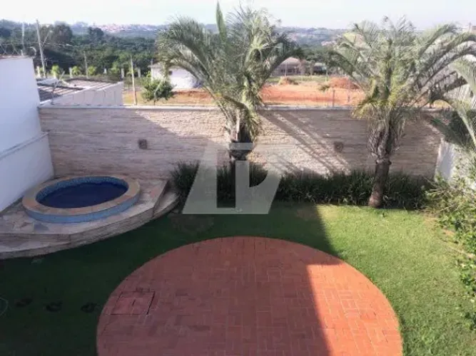 Casa de alto padrão em condomínio na cidade de Piracicaba-SP, com 4 quartos, 3 suítes e 23