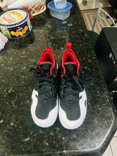 Vende-se Jordan Stay Loyal 2