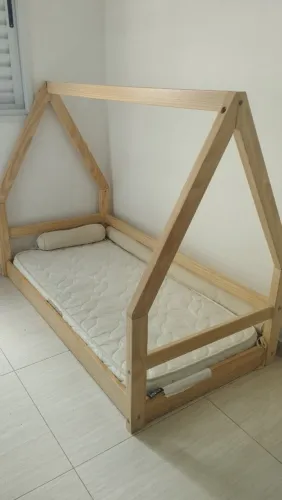 Cama infantil montessoriana 