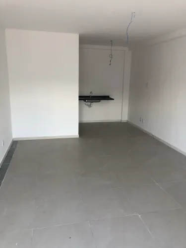 Alugo Sala Comercial em Morada de Laranjeiras 