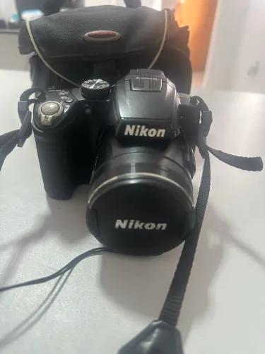 câmera nikon coolpix p500