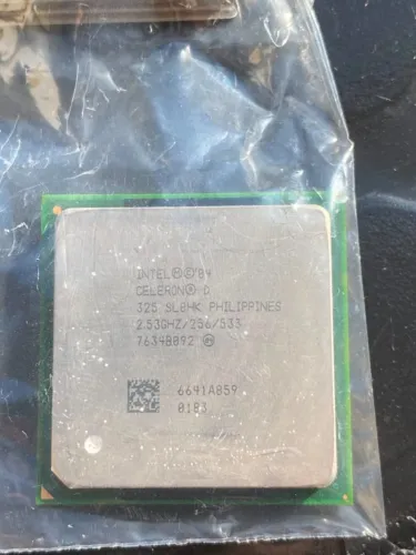 Processador Intel Celeron D 325 2.53GHz LGA 775 - PC Antigo