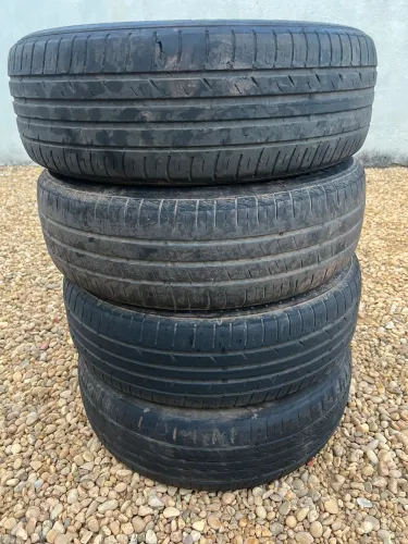 Pneus aro 15