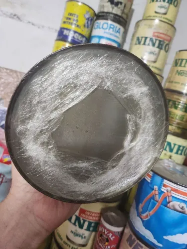 Linda e antiga lata do Sorvete Kibon. Ótimo estado.
