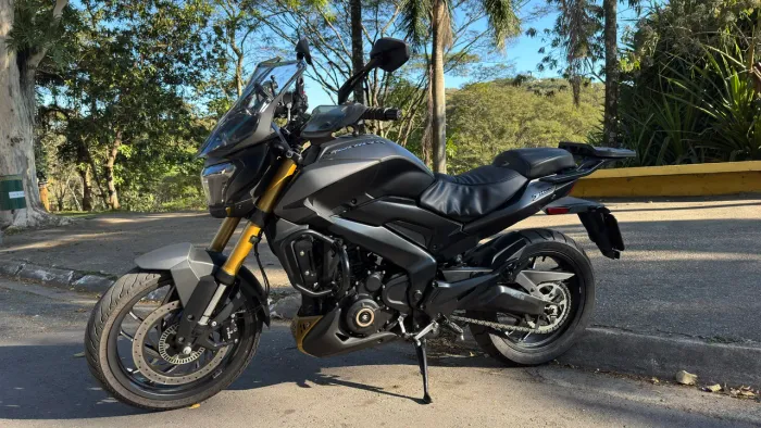 Bajaj Dominar 400 preta 2024