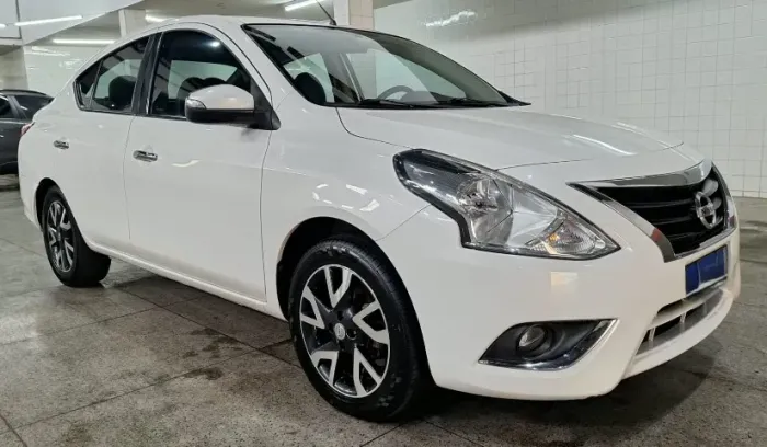 Nissan Versa SL 1.6 16V Flexstart 4P Aut. 2017