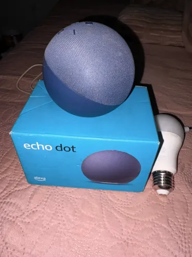 Echo dot 5º geração + lâmpada i2GO