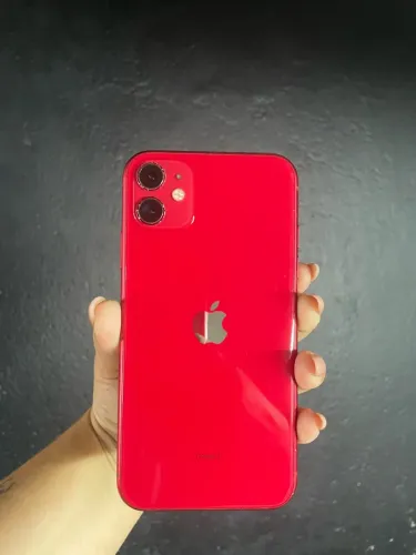 iPhone 11 red