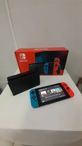 Nintendo Switch Completo - Console Híbrido com Joy-Cons e Acessórios