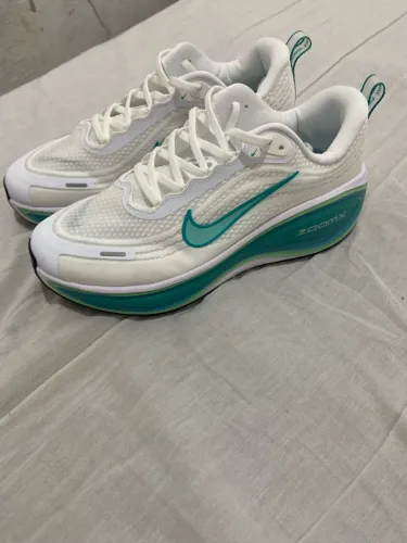 Nike Vomero Plus
