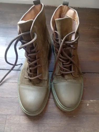 Bota Camurça Feminina Ana Capri.