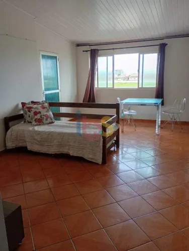 Alugo Apartamento 3/4