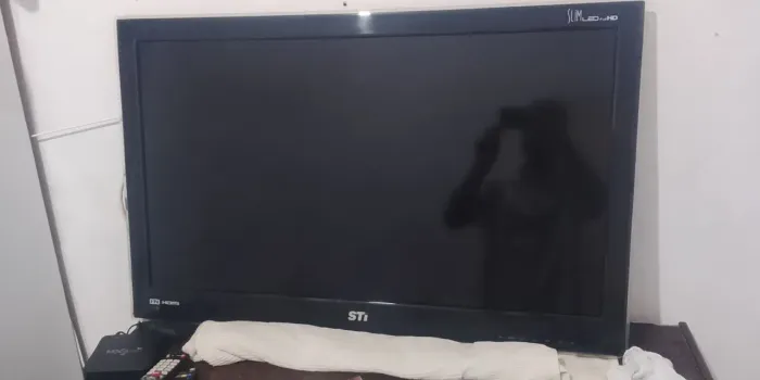 Vendo TV zero detalhes!!