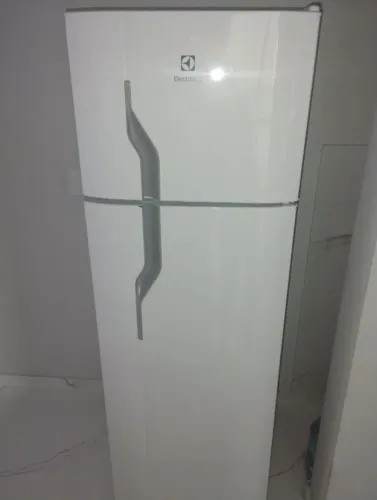 Vendo Geladeira em ótimo estado