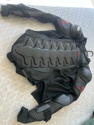 Vendo blusão protetor moto