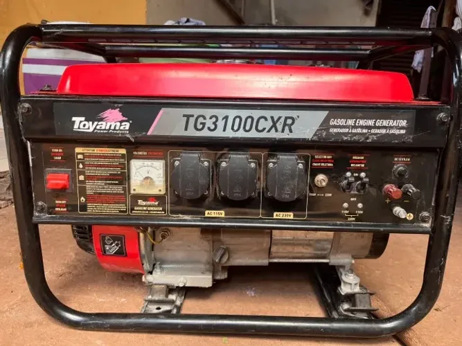 Gerador De Energia Toyama Tg3100cxr A Gasolina 3.1kva Bivolt