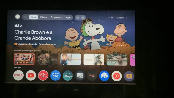 Vendo Smart TV Philco 65 QLED 4K Borda infinita