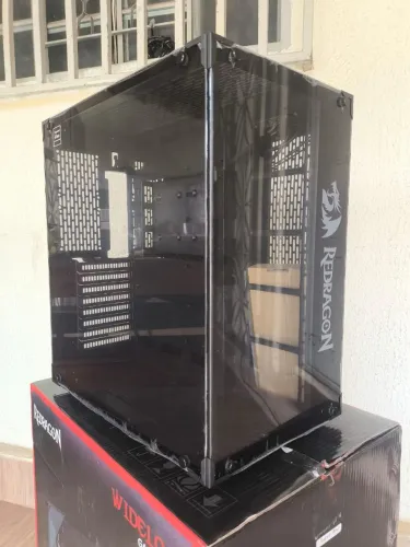 Gabinete Redragon Semi Novo