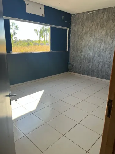 Alugo sala para escritório no valor de 900 reais