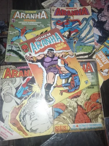 Lote de 5 gibis do homem aranha