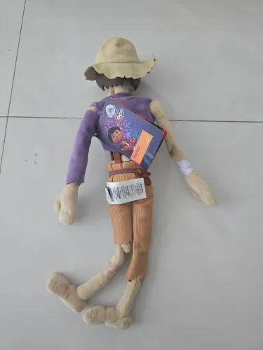 Boneco pelúcia hector rivera disney parks original
