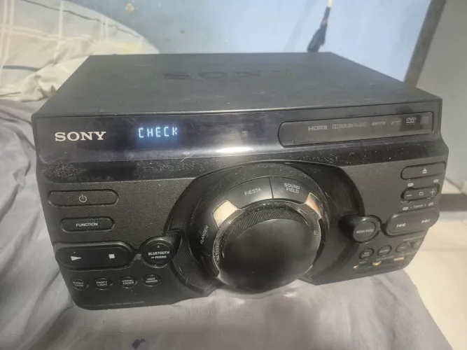 Vende-se som sony está com esse modo protector 3 que não consigo tirar 3 caixas de som