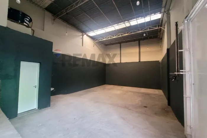 Salão Comercial Ideal na Vila Don Pedro II