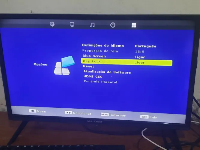 Tv monitor 24 polegadas e pequeno mais serve 