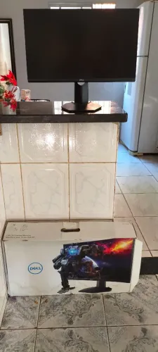 Vendo monitor Dell 24 (S2421hgf