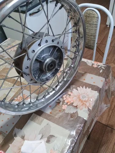 Vendo uma roda de biz usada aro 16