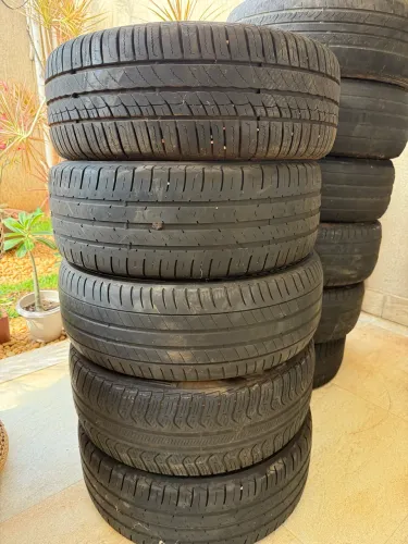 Pneus 205/60R16 Nexen/Pirelli/Goodyear