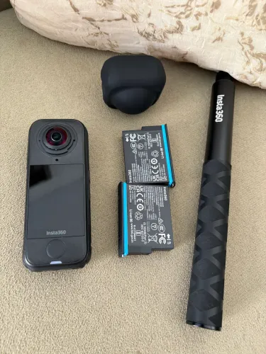 Insta 360 x4 air COMBO