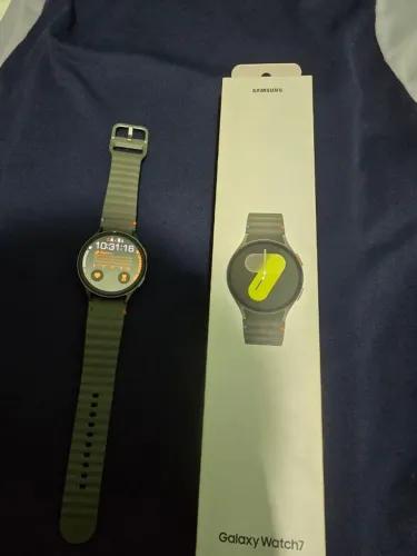 Samsung Galaxy Watch 7 - Pouco uso, com caixa e acessórios - Excelente estado