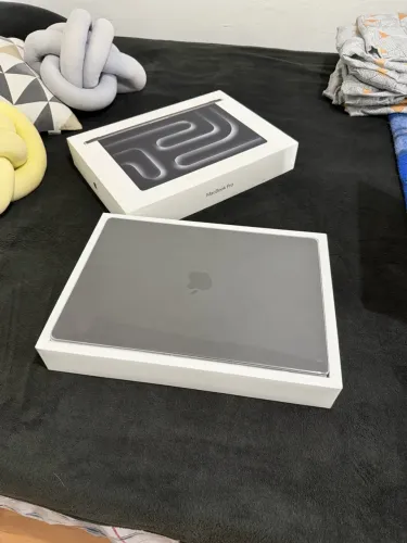 Macbook Pro M3 Pro 18GB RAM SSD 512GB 16 polegadas