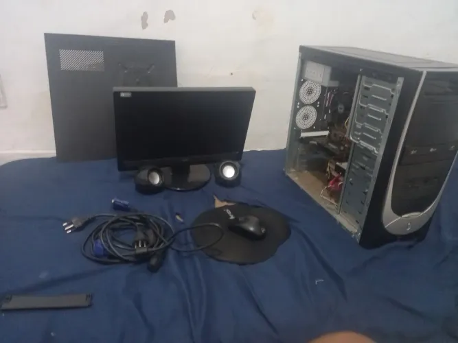 Pc que roda jogos leves com placa de video e etc