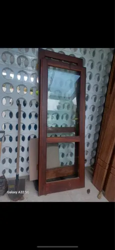 Porta Dupla de imbuia com vidros