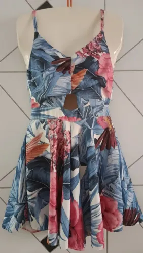Lindo macaquinho estampado