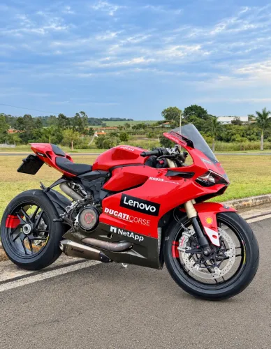 Moto Ducati Panigale 1199 - Modelo 2014 Full Akrapovic Com Acessórios 